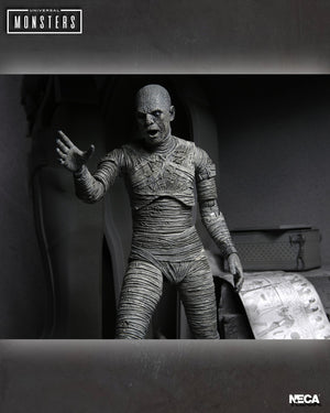 UNIVERSAL MONSTERS ULTIMATE THE MUMMY BLACK AND WHITE 7" ACTION FIGURE "PRE-ORDER JUL/AUG 2022 APPROX"